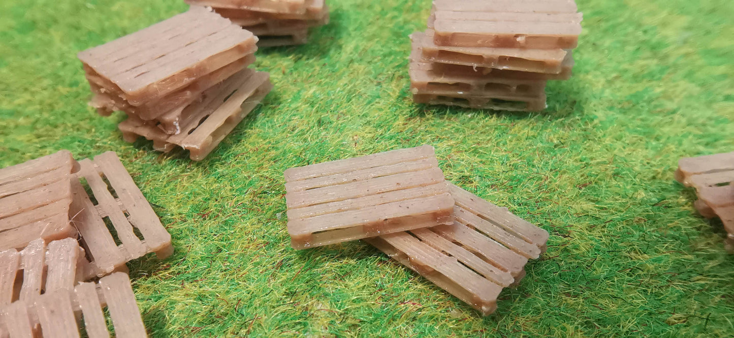 Europaletten aus Echtholzfilament als Ladegut oder Industriedeko