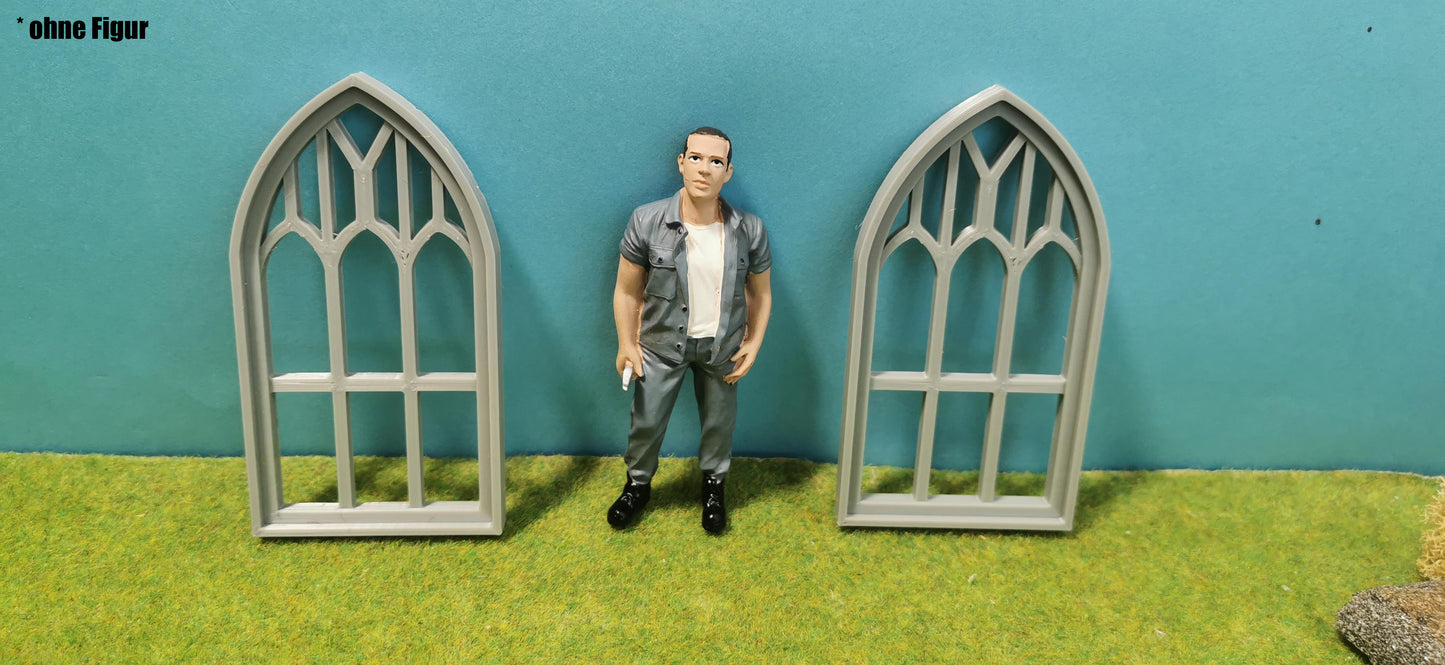 2x Altbau Fenster "Gothic" Fenster für Kirche, Burg - optional rostig