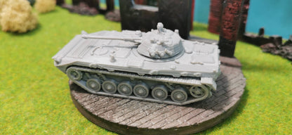 BMP 2 - Russischer Schützenpanzer mit Raketenwerfer