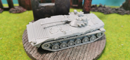 BMP 2 - Russischer Schützenpanzer mit Raketenwerfer