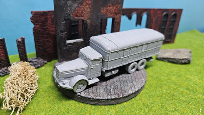 Berliet GPLE 15t französischer Transport LKW "geschlossen"