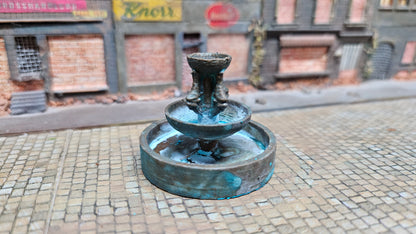 Brunnen aus "Alt-Bronze" (klein) Deko für Stadt Diorama - Spur H0 (1:87)