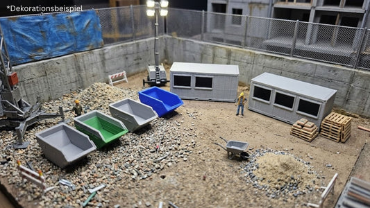 Recyclinghof Wertstoffhof Baustelle Baucontainer + Schuttcontainer (ggf. rostig)