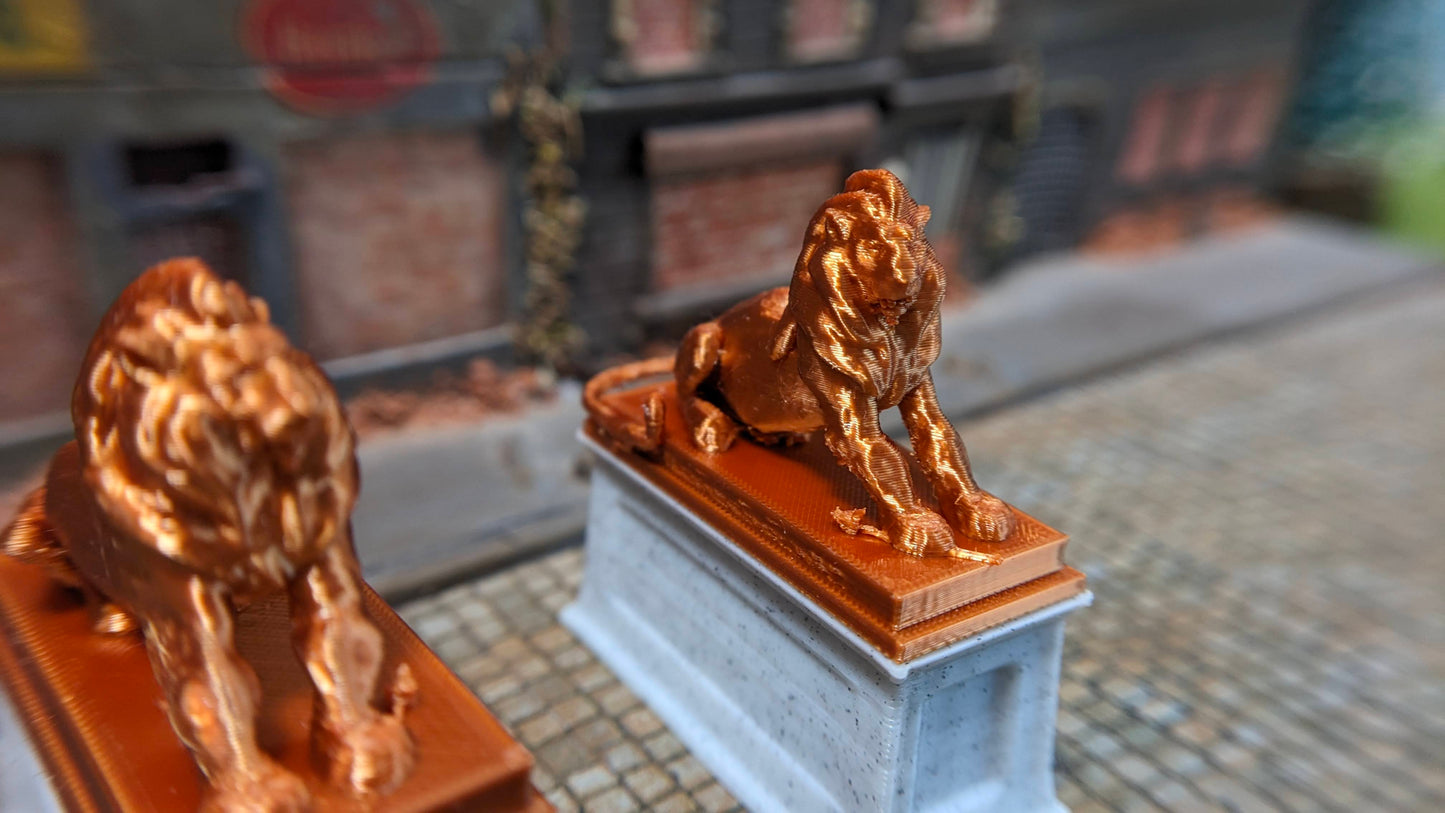 Doppel Eingangspodest "Löwe" sitzend Denkmal - Spur H0 (1:87)