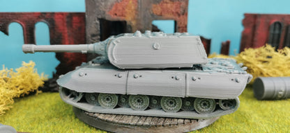 Panzerkampfwagen E-100 mit Mausturm Prototyp