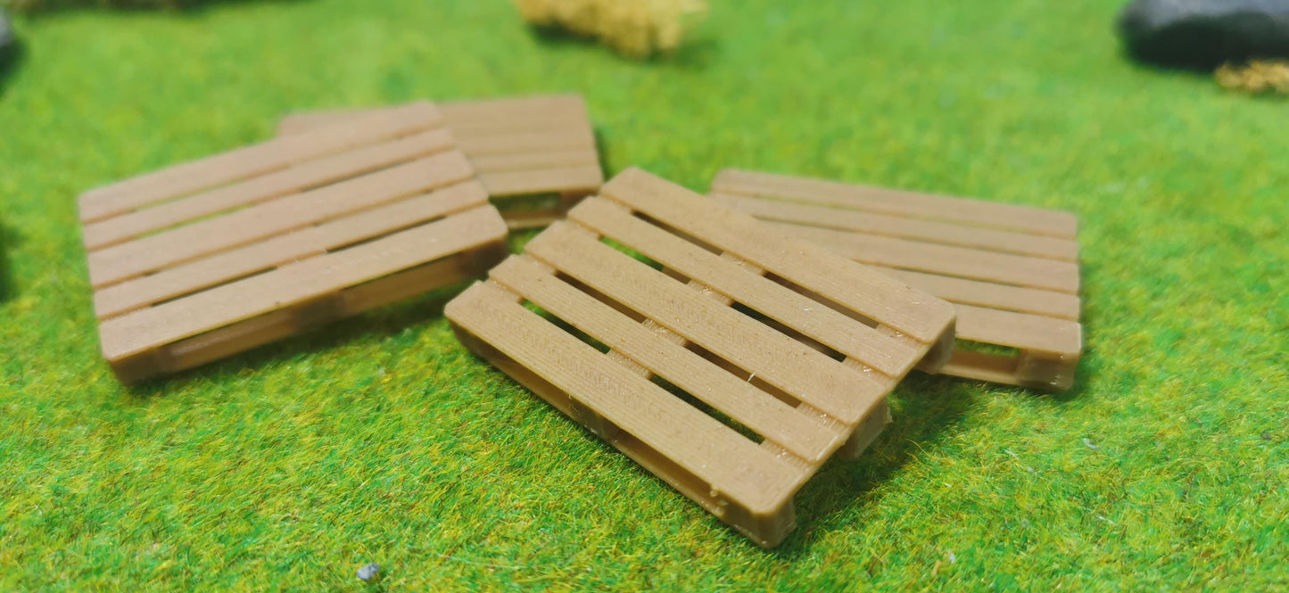 Europaletten aus Echtholzfilament als Ladegut oder Industriedeko