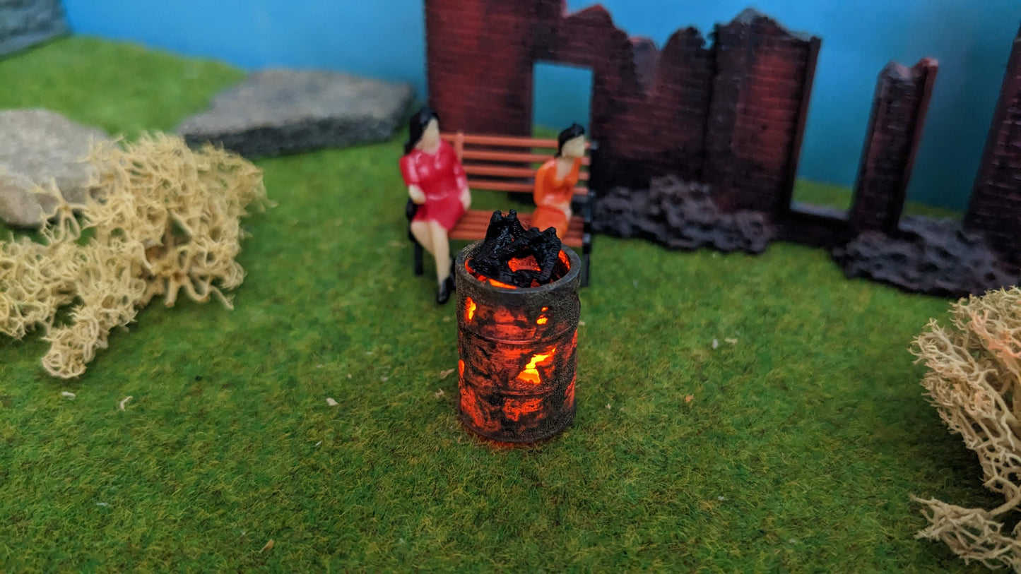 Brennendes Fass / Feuertonne mit Flacker-LED (1:45)