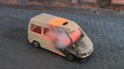 Diverse brennende H0 Autos "Krawalle" + Feuer LED (1:87)
