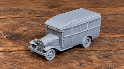 GAZ-03-30 russischer Personenbus