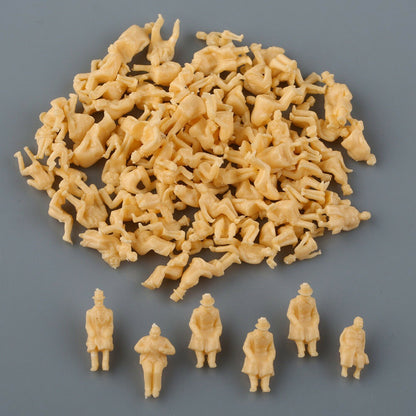 50x Figuren sitzende Reisende für Waggons für H0 (1:87) - unbemalt