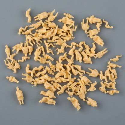 50x Figuren sitzende Reisende für Waggons für H0 (1:87) - unbemalt