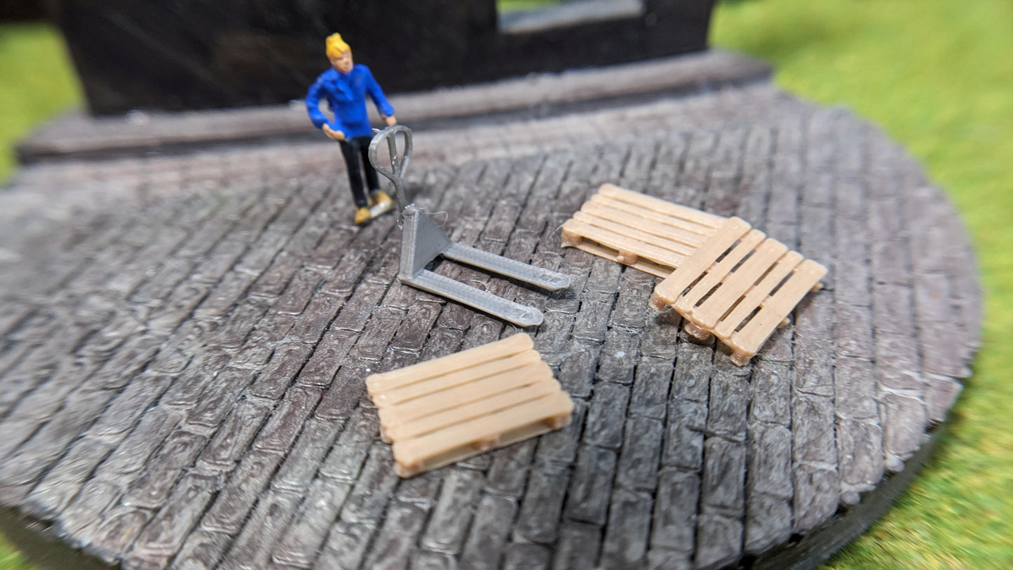 Hubwagen Hubstapler Ameise + 3 Europaletten aus Echtholzfilament