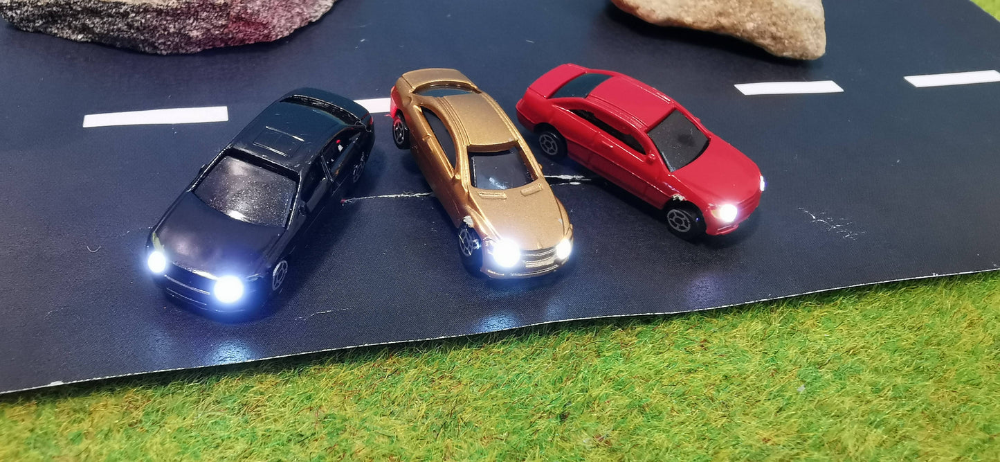 Beleuchtete Modellautos für Spur TT (1:100), Spur N (1:160), Spur Z (1:220)