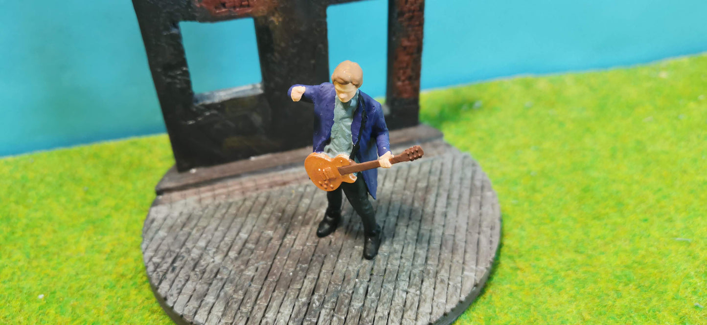Konzert-Musiker mit Gitarre Resin-Figur - optional bemalt