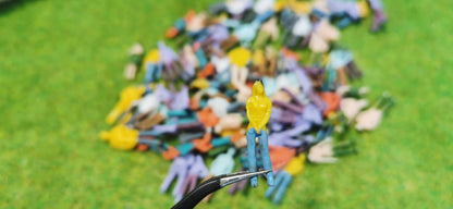100x Figuren 1:72 (1:76) stehende Passanten Spur 00 - bemalt