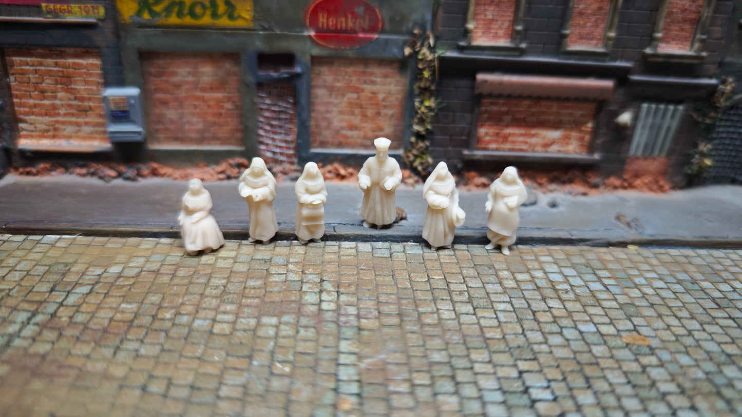 6x Figuren Set Priester & Nonnen Resin Figuren für Kloster