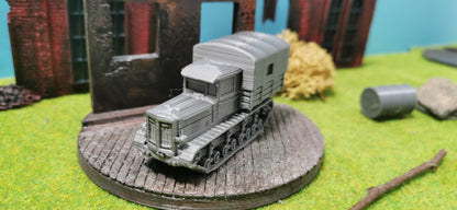 Komintern russischer Artillerieschlepper