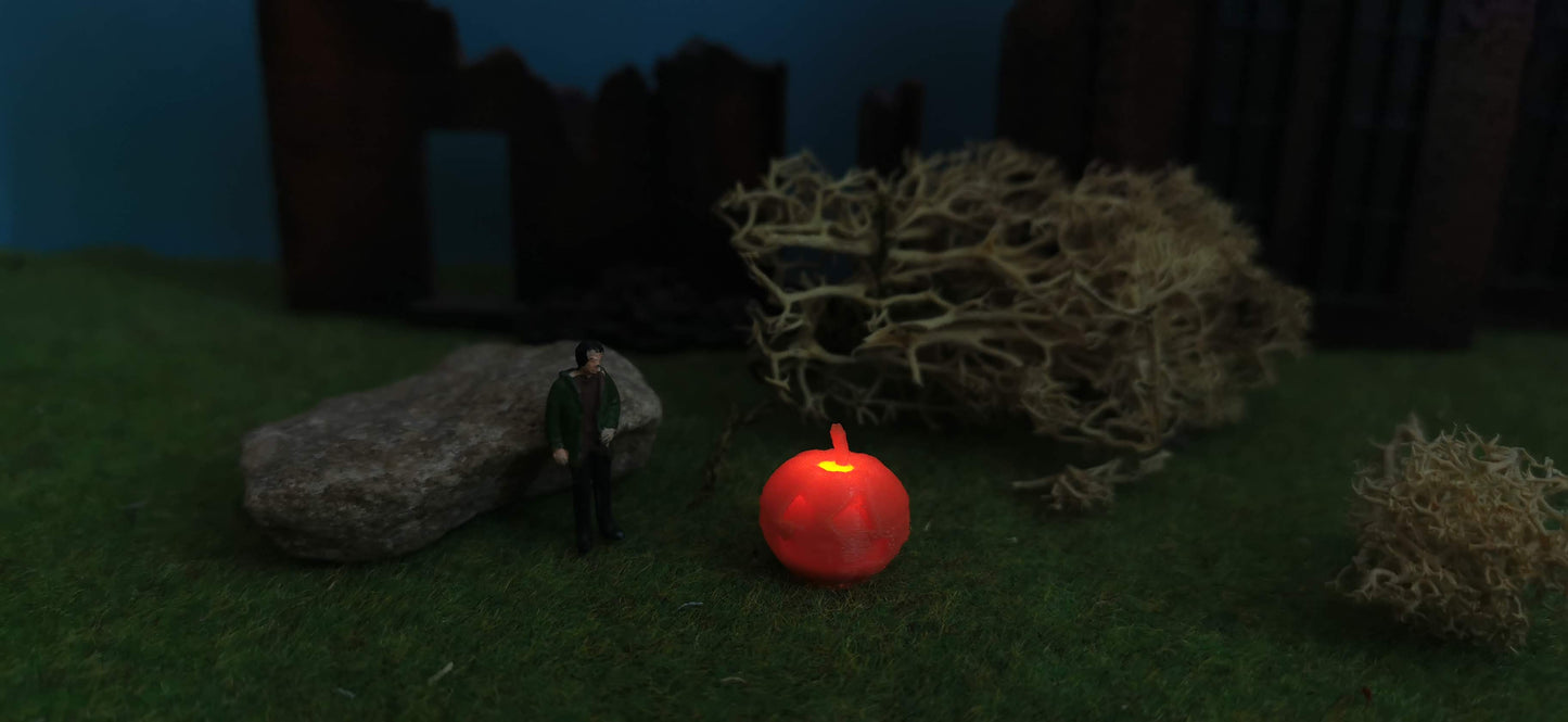 Halloween Kürbis mit spezieller Feuer LED