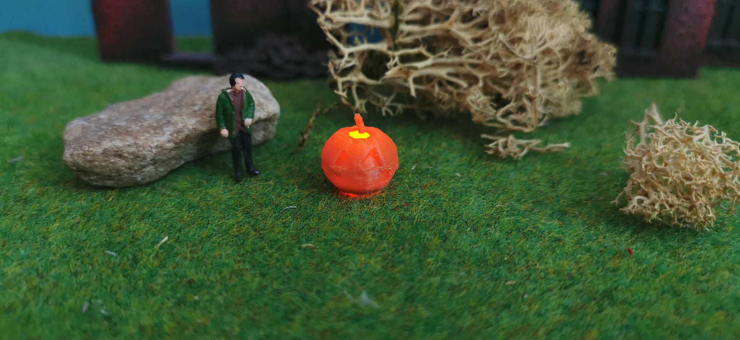 Halloween Kürbis mit spezieller Feuer LED