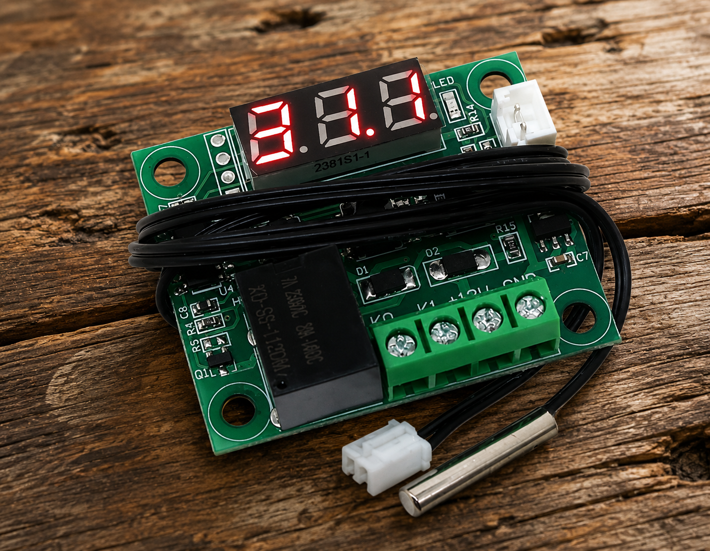 Digital Temperaturregler Thermostat W1219 12V 20A mit Fühler LED Anzeige
