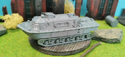 Land-Wasser-Schlepper (LWS) schwimmfähiges Kettenfahrzeug