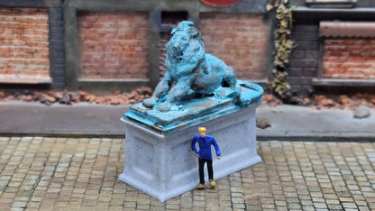 "Löwe" Denkmal Bronze Kupfer Statue mit Sockel Spur H0 (1:87)