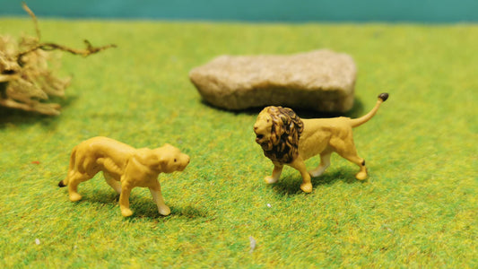 2x Löwen Löwe Figuren Set Tiere 1:87 (H0) - bemalt