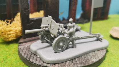 Russische 122 mm Haubitze M1938 (M-30) + Figuren 1:72 - unbemalt