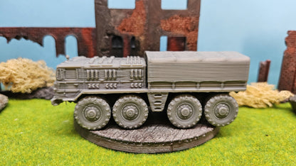 MAZ-535 (МАЗ-535) schwere russische Zugmaschine "Plane"