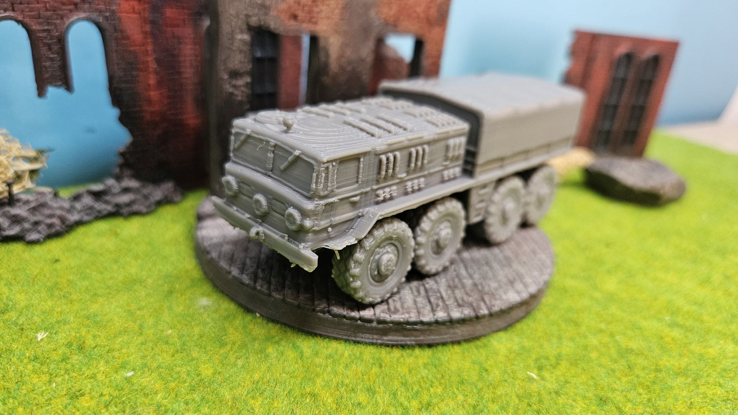 MAZ-535 (МАЗ-535) schwere russische Zugmaschine "Plane"