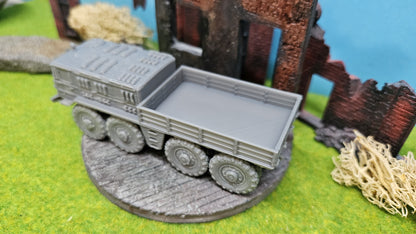 MAZ-535 (МАЗ-535) schwere russische Zugmaschine "Pritsche"