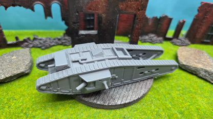 Mark IV "Male" mit Tadpole Trail britischer WW1 Panzer