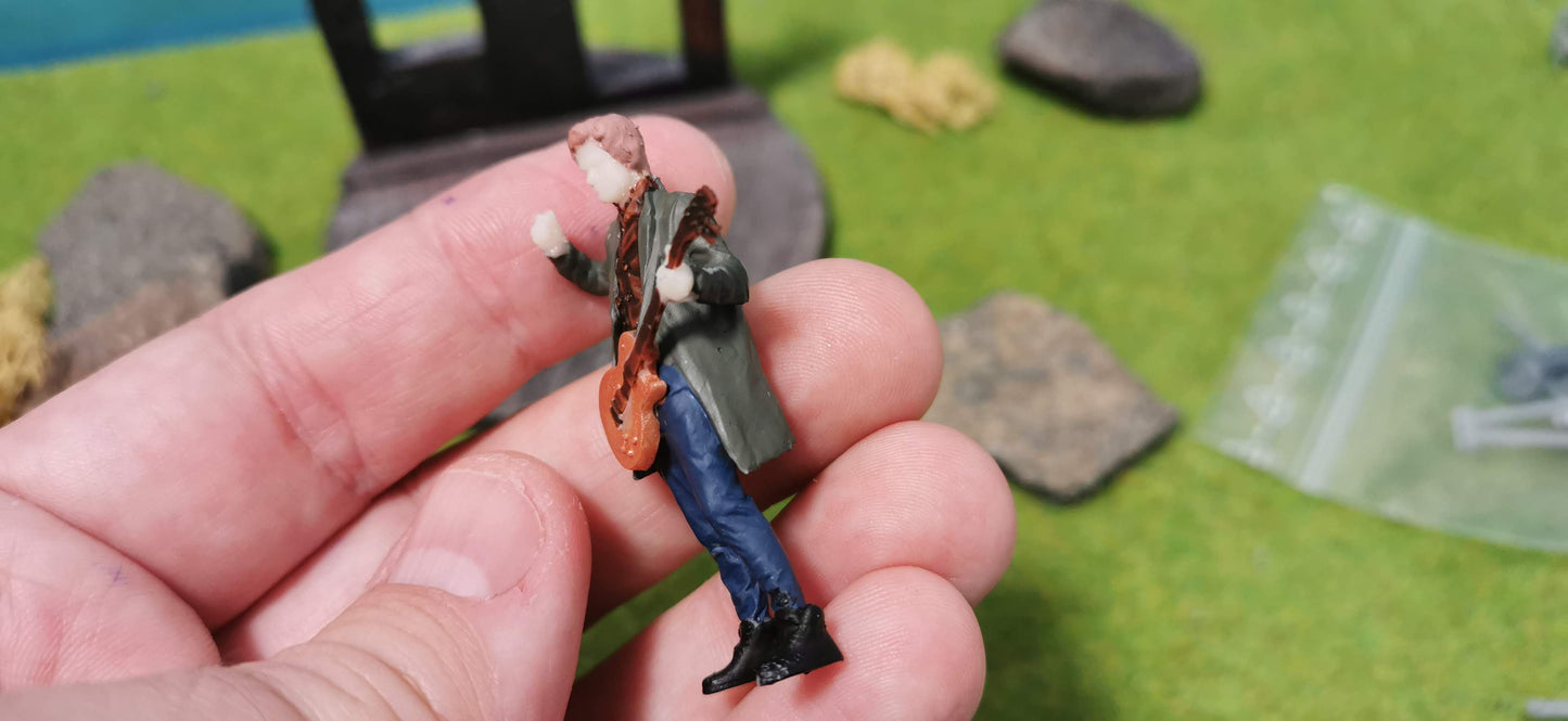 Konzert-Musiker mit Gitarre Resin-Figur - optional bemalt