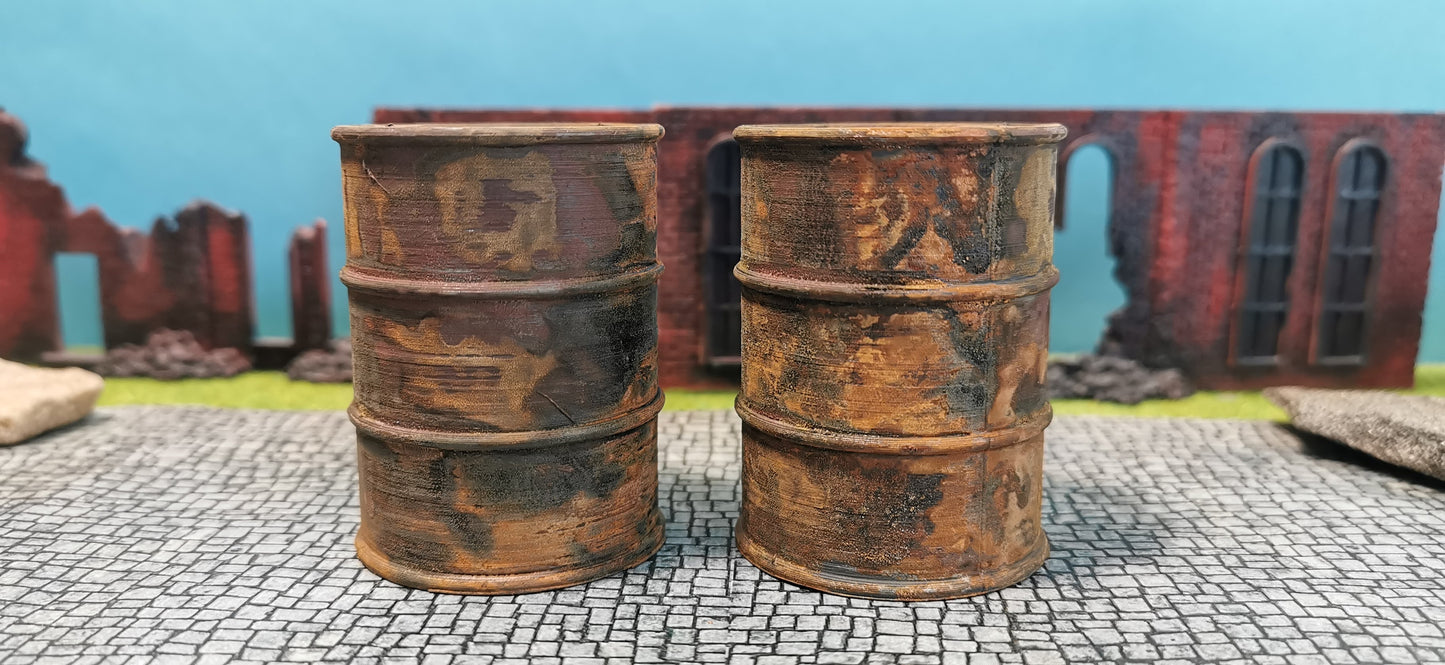 2x Öl Oel 200l Fass Faß Werkstatt Ladegut Tonne rostig