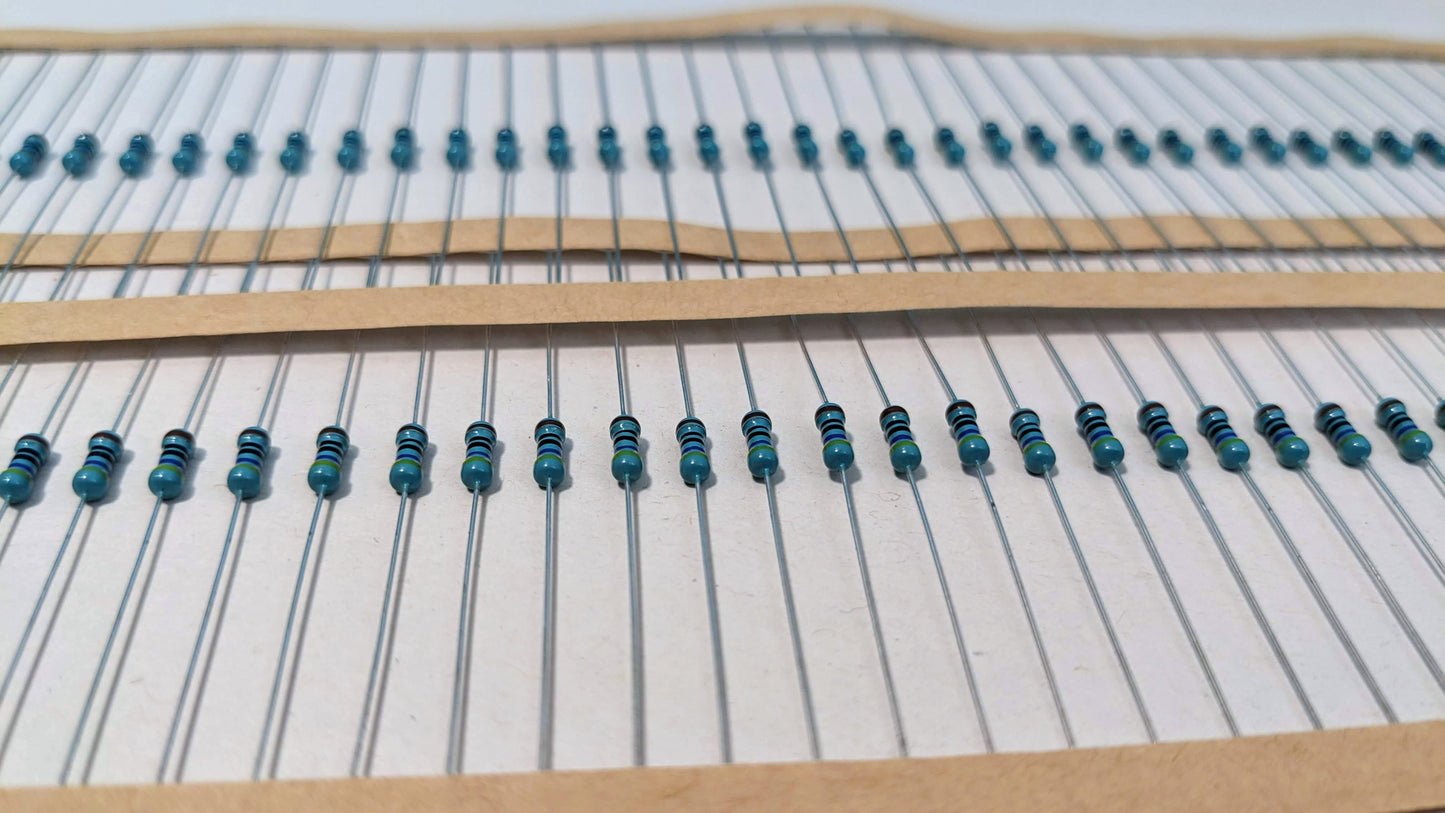 100 Stück Widerstände Vorwiderstände 470 Ohm 0,25W Metallschicht für LED an 12V