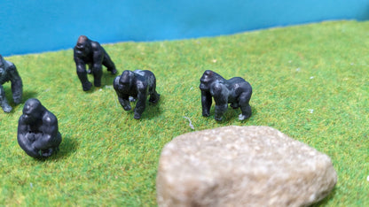 6x Gorilla Gorillas Figuren Set aus Resin 1:87 (H0) - bemalt oder unbemalt