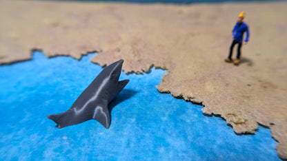 Großer Weißer Hai "Attacke" 1:87 (H0) für Strand Diorama