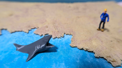 Großer Weißer Hai "Attacke" 1:87 (H0) für Strand Diorama