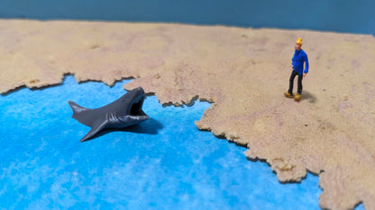 Großer Weißer Hai "Attacke" 1:87 (H0) für Strand Diorama