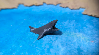 Großer Weißer Hai "Attacke" 1:87 (H0) für Strand Diorama