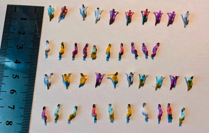 40x Figuren "Wochenende im Park" halb liegend Spur N 1:160