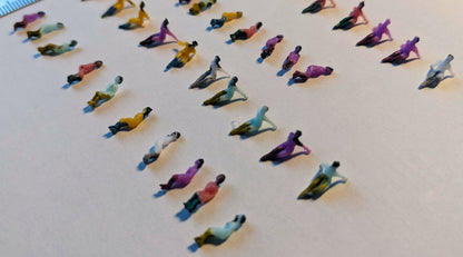 40x Figuren "Wochenende im Park" halb liegend Spur N 1:160