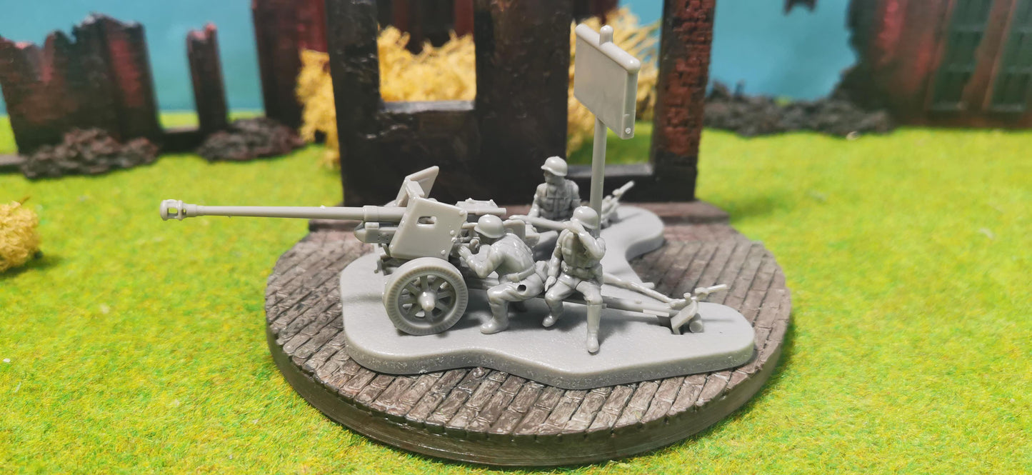 Deutsche 7,5cm PaK 40 (Panzerabwehrkanone) + Figuren 1:72 - unbemalt