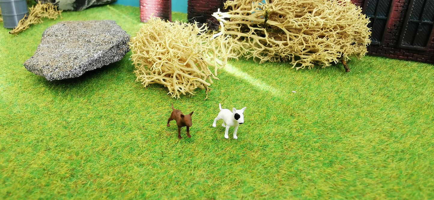 2x Bullterrier Pittbull aus Resin 1:87 (H0) - bemalt oder unbemalt