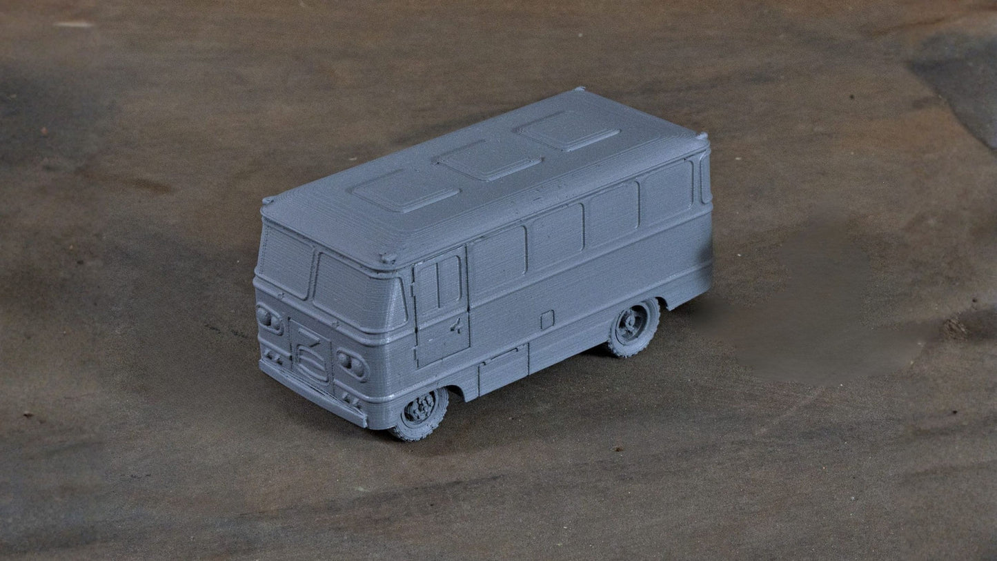 Progress-8 Russischer / Ostdeutscher (DDR) Bus