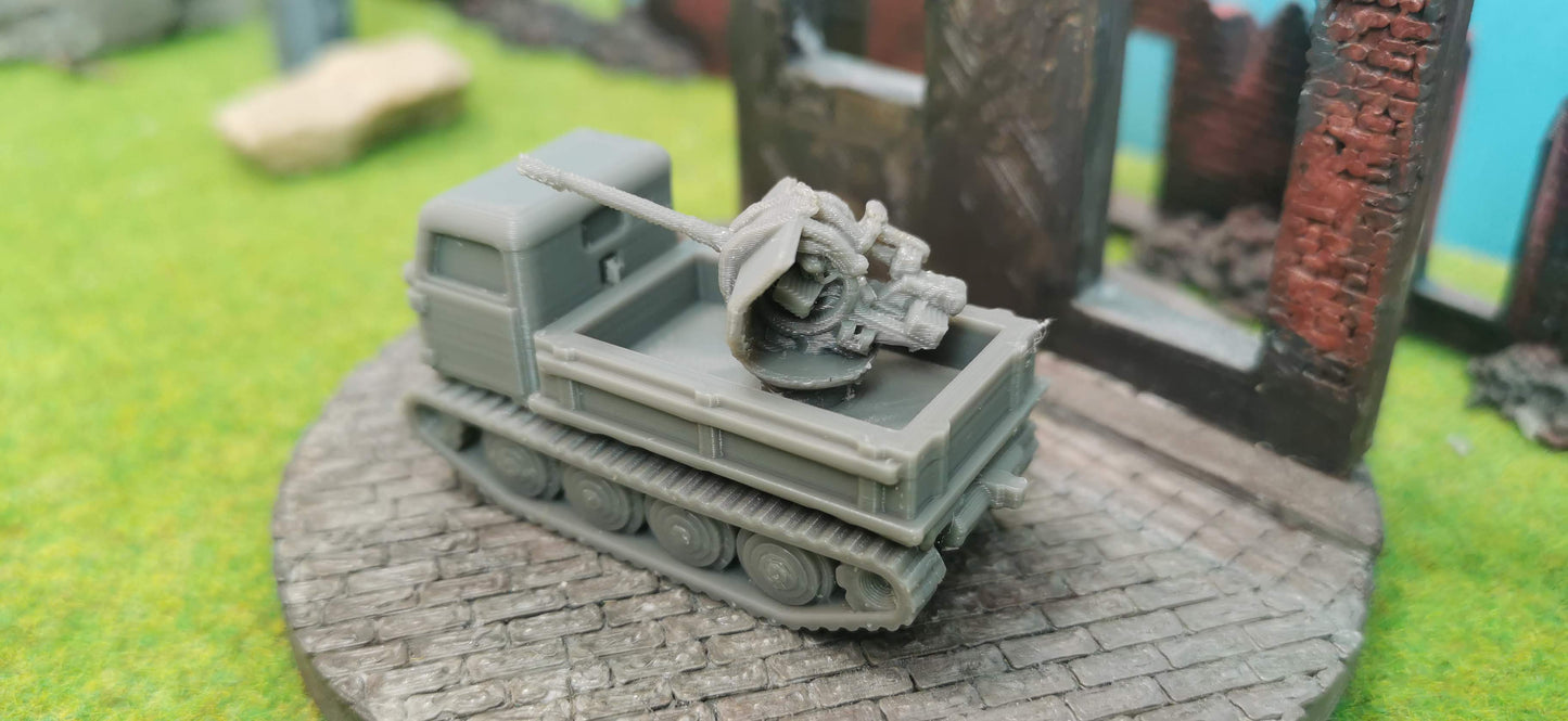 Flak auf Raupenschlepper Ost