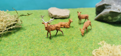 4x Rehe Hirsch Hirschkuh Reh Figuren Set Tiere 1:87 (H0) - bemalt