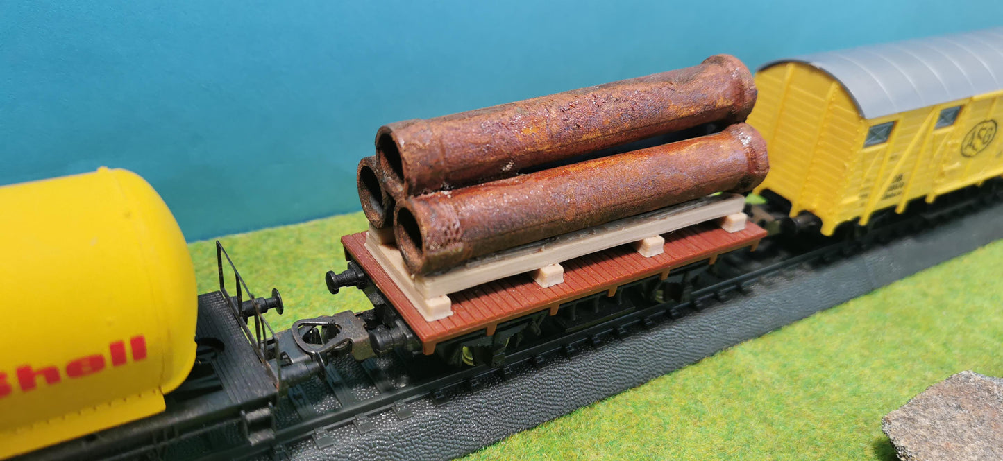 Ladegut Industrierohre + Holzpalette für Waggons, LKW usw.