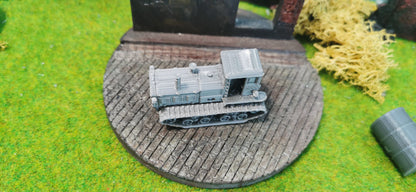 STZ-3 russischer Artillerieschlepper