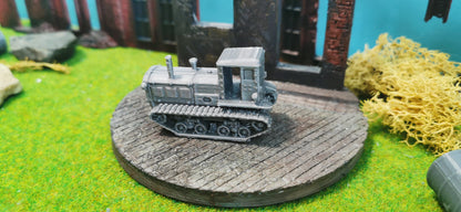 STZ-3 russischer Artillerieschlepper